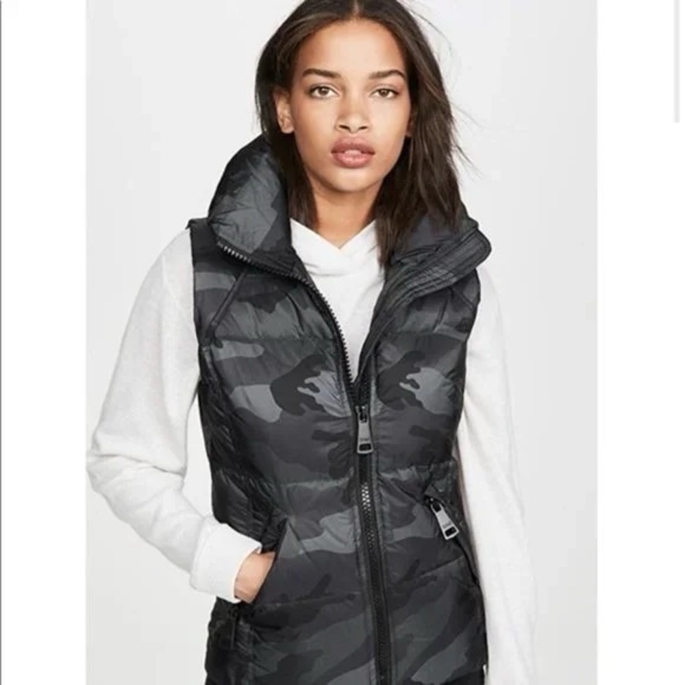 SAM. Freedom Down Full Zip Puffer Vest In Dark Charcoal Camo